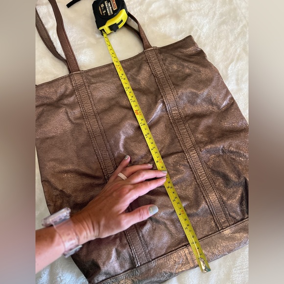 J Jill Pearlized Metallic Bronze Leather Tote Bag - Picture 3 of 8